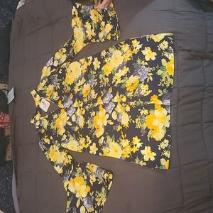 Soprano Bell Sleeve Flower Blouse